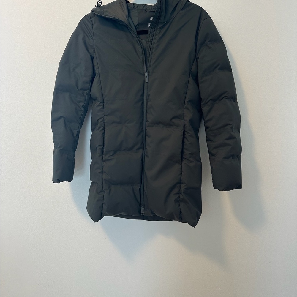 Uniqlo Dark Green Olive Puffer Jacket